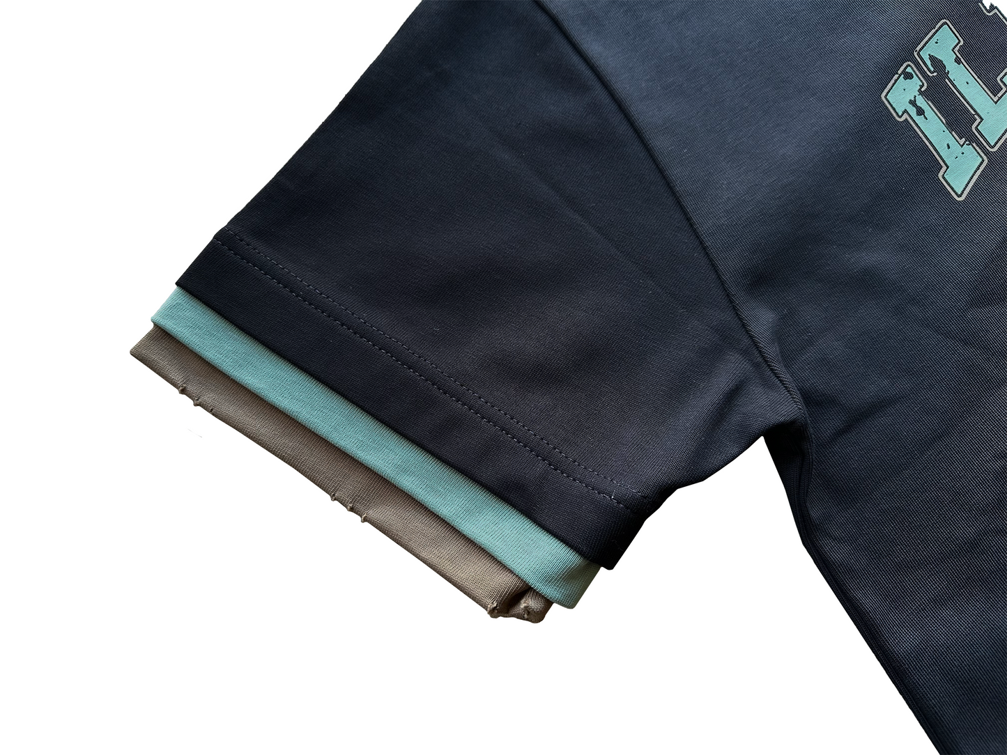 'Illusive Ascendant' Cropped Triple Layer Tee - Black