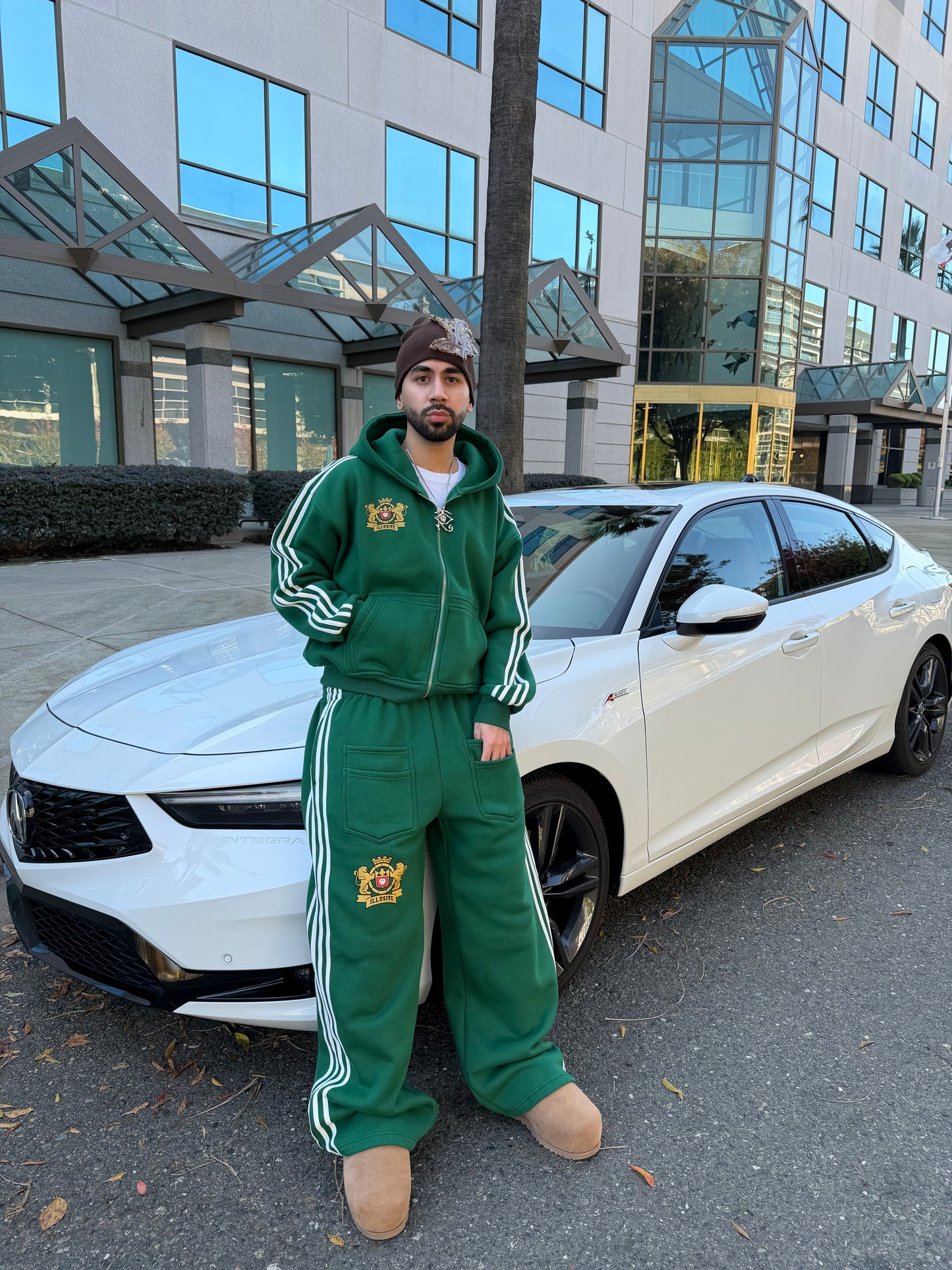 'Illusive Guardian' Cropped Zip Up - Pine Green