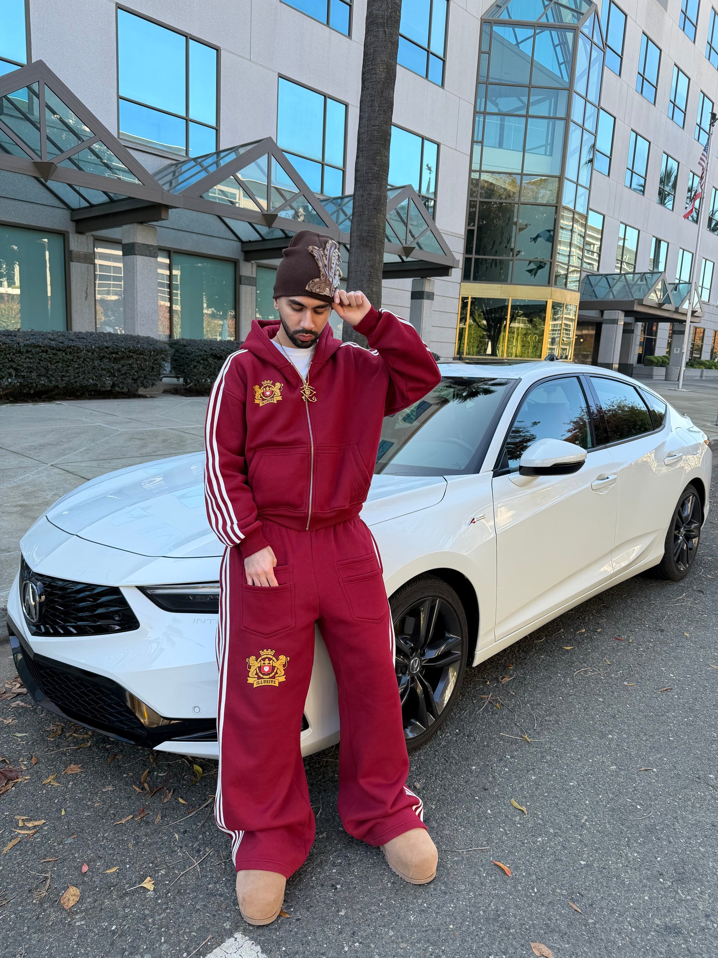 'Illusive Guardian' Cropped Zip Up - Burgundy