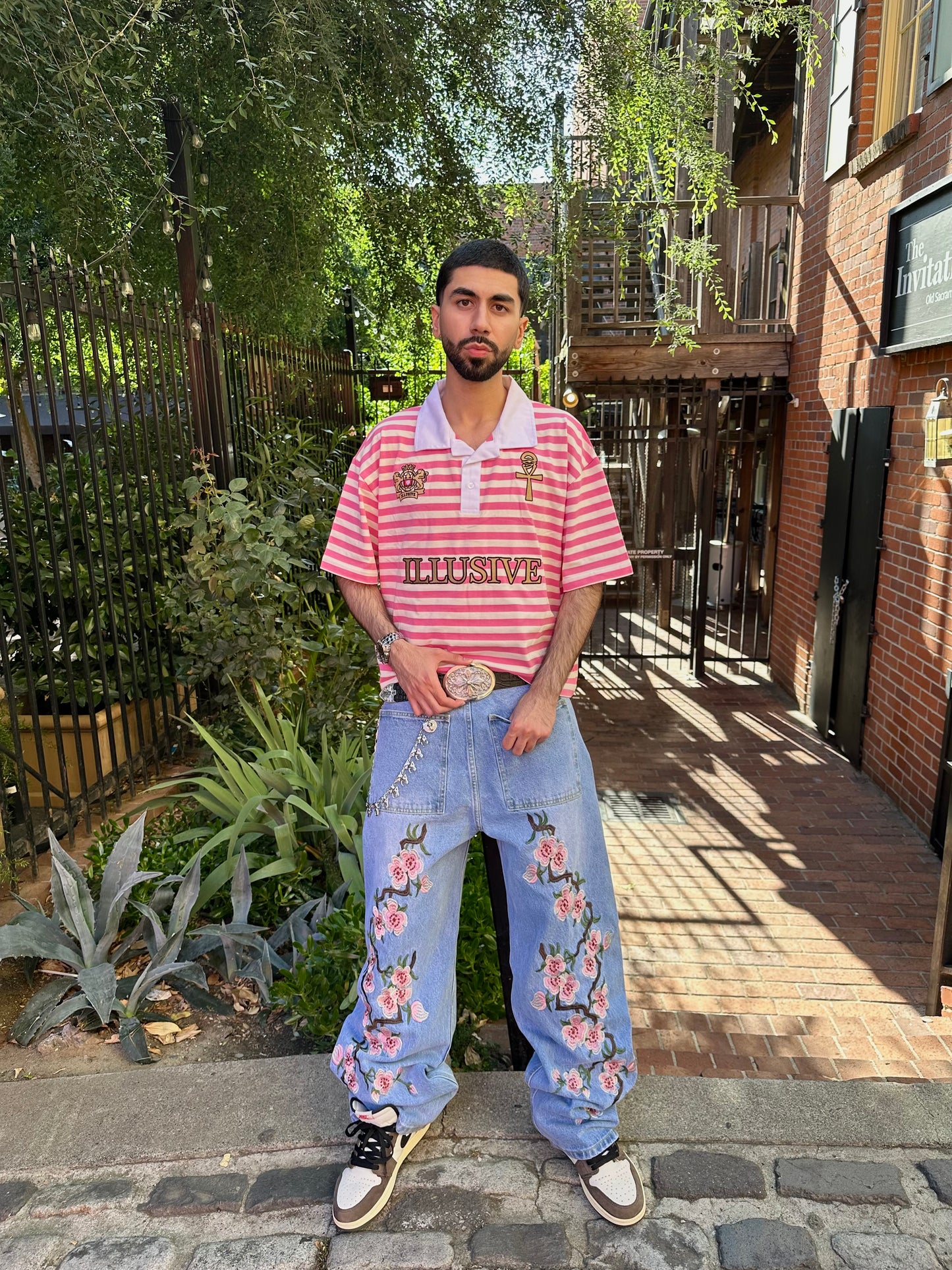 'Lion's Prosperity' Cropped Polo Tee - Pink
