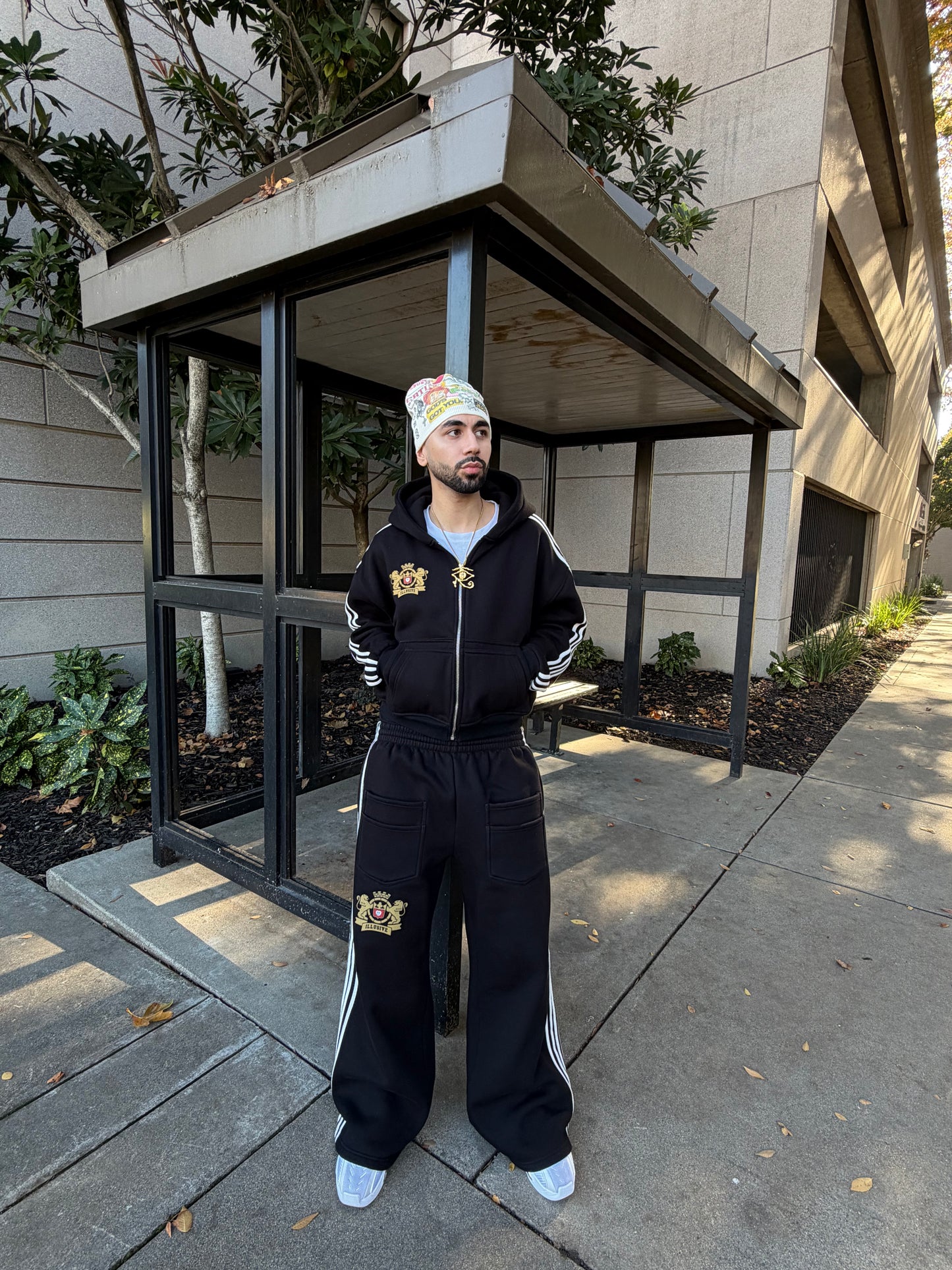 'Illusive Guardian' Cropped Zip Up - Black