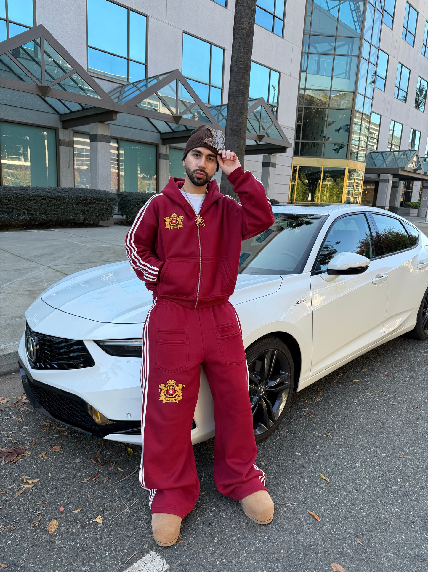 'Illusive Guardian' Sweatpants - Burgundy