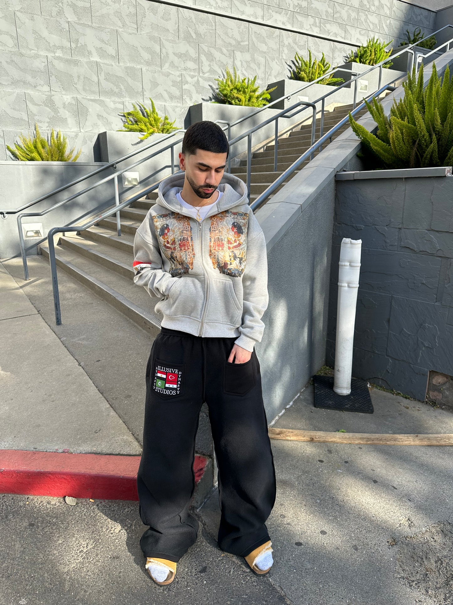 'Illusive Dynasty' Inside Out Sweatpants - Black